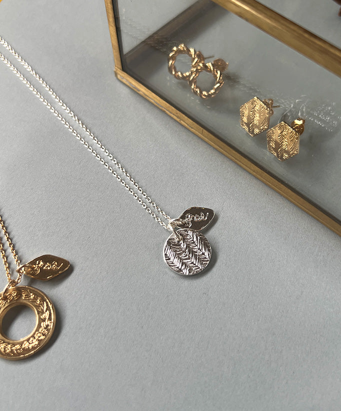 Land of Natureコインネックレス(文字:自由な)