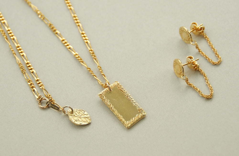 ラクテンゴプレートネックレス