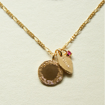 Laurelゴールドコインネックレス（文字:Peace）